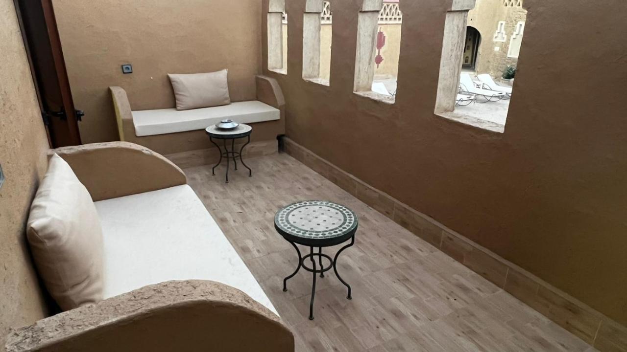 Hotel Cafe Du Sud Merzouga Bagian luar foto