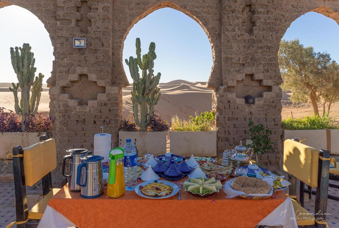 Hotel Cafe Du Sud Merzouga Bagian luar foto