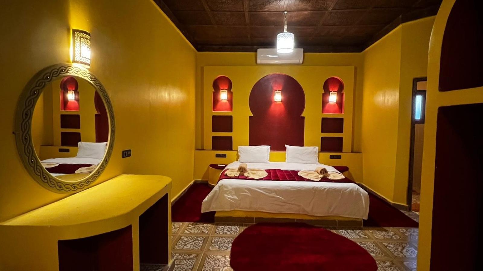 Hotel Cafe Du Sud Merzouga Bagian luar foto