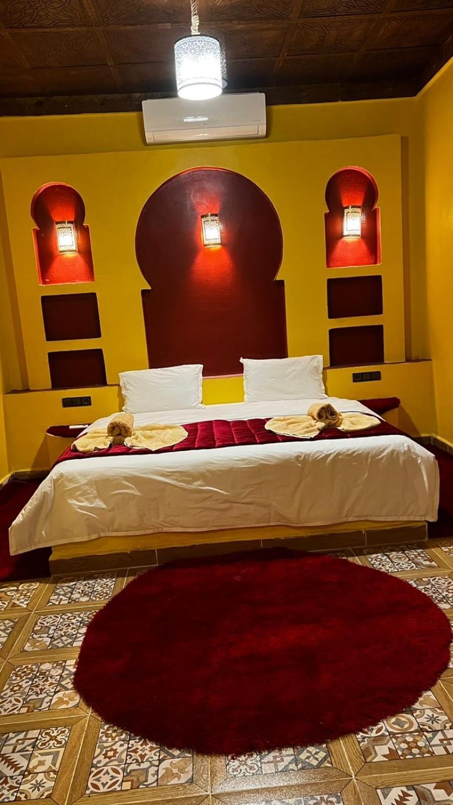 Hotel Cafe Du Sud Merzouga Bagian luar foto