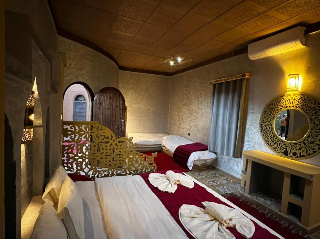 Hotel Cafe Du Sud Merzouga Bagian luar foto